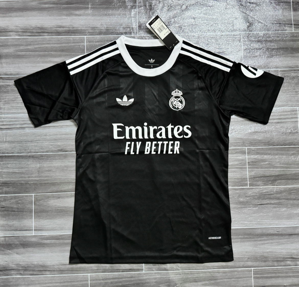 Maglia speciale Real Madrid Adidas x Originals